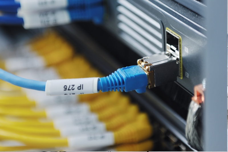 Fibra o ponte radfio dedicati a Ugento
